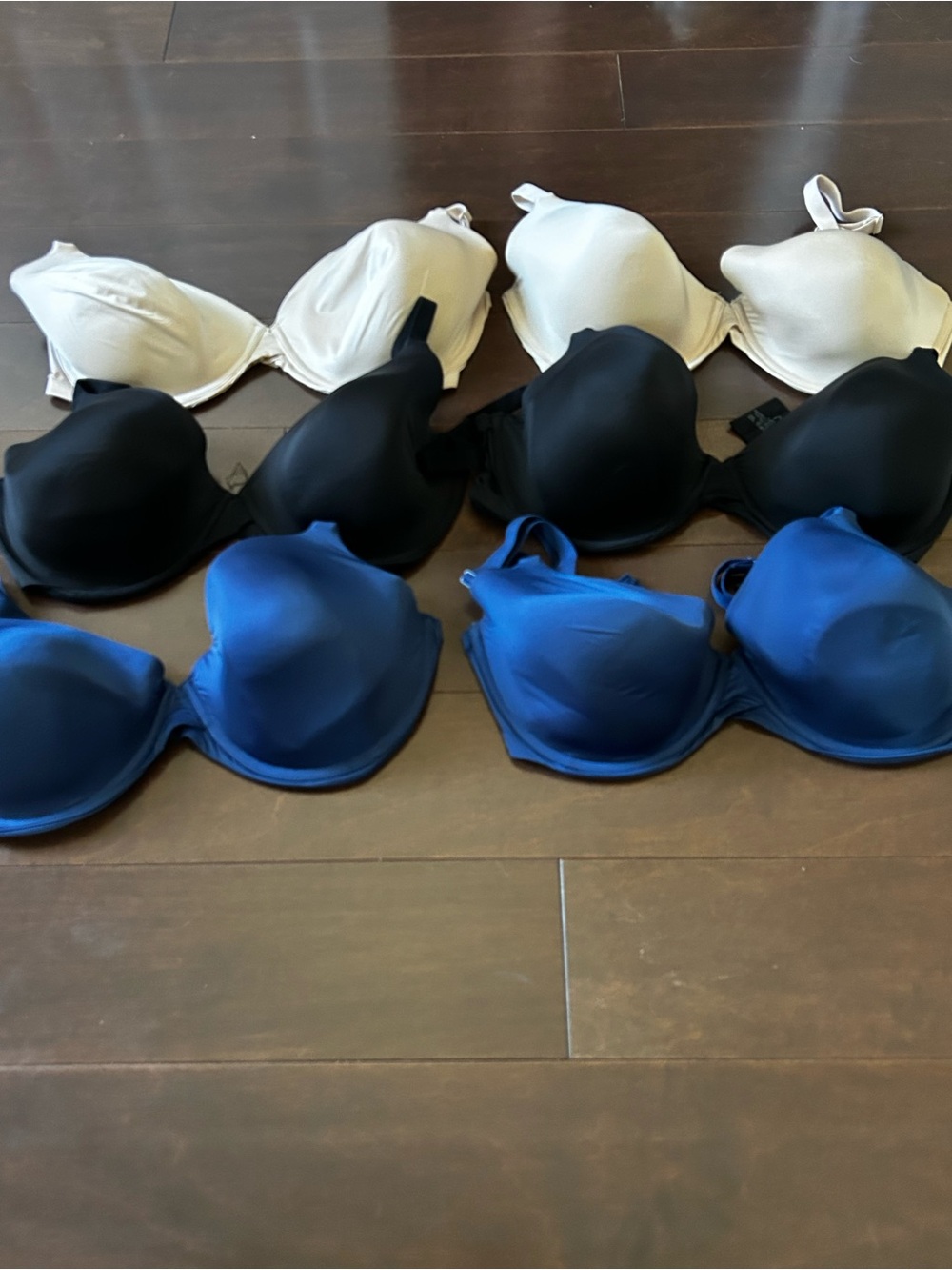 Everyday Smooth T-Shirt Bra - Tan, Black & Blue